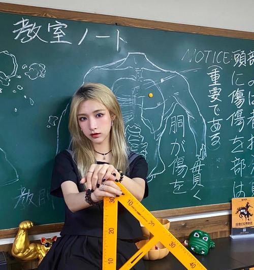 恋爱记大逃杀攻略（进击吧！恋爱岛的幸存者们，用智慧与情感双重求生）-第2张图片-游戏玩法大全_